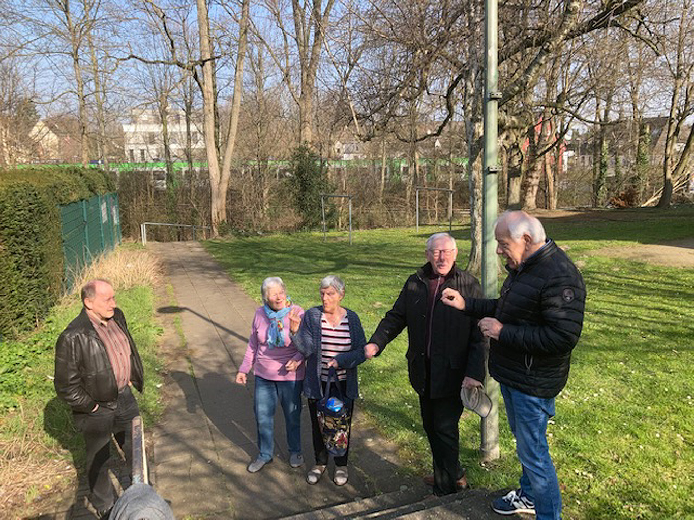 2022-03-23 UWG Freie Bürger – Ortstermin an der Höntroper Straße 01
